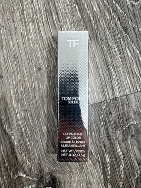 Tom Ford Soleil Ultra-Shine Lip Color in Silver Mirror